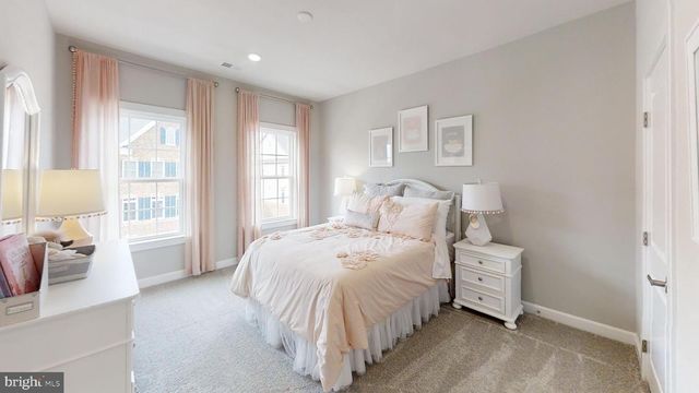 42630 HARLOW MEADOWS TER, Sterling, VA 20166