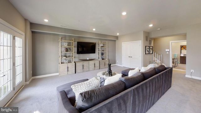 42630 HARLOW MEADOWS TER, Sterling, VA 20166