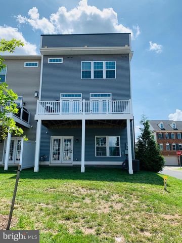 42630 HARLOW MEADOWS TER, Sterling, VA 20166