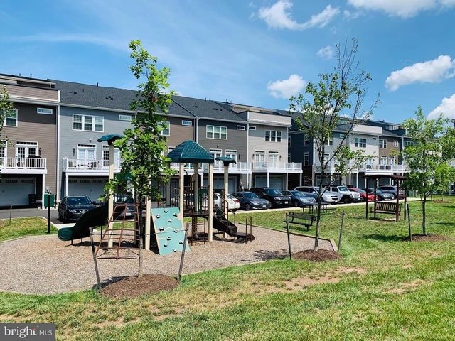 42630 HARLOW MEADOWS TER, Sterling, VA 20166
