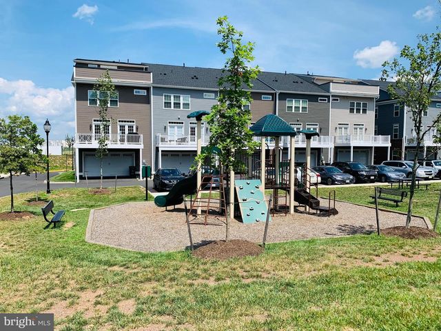 42630 HARLOW MEADOWS TER, Sterling, VA 20166