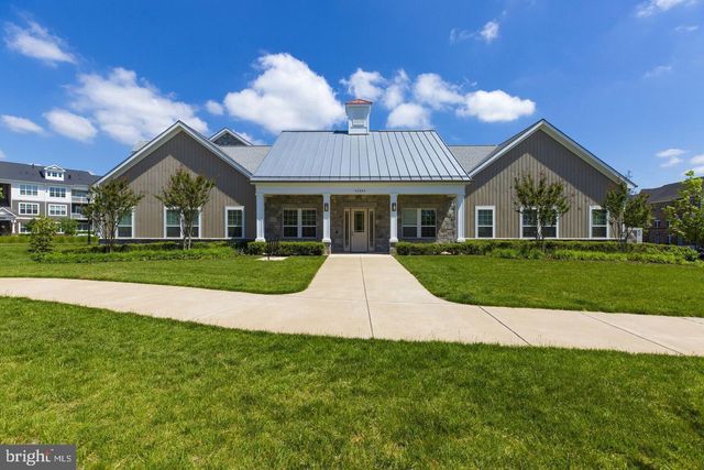 42630 HARLOW MEADOWS TER, Sterling, VA 20166