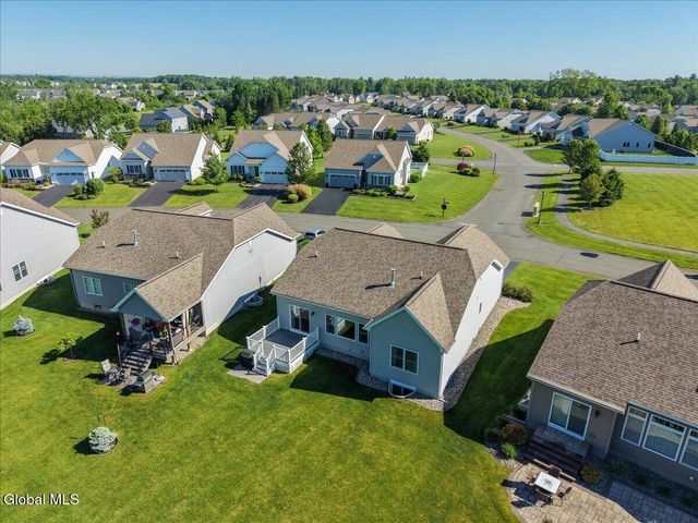 59 Somerset Drive, Halfmoon, NY 12118