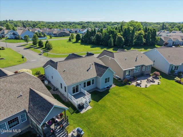 59 Somerset Drive, Halfmoon, NY 12118
