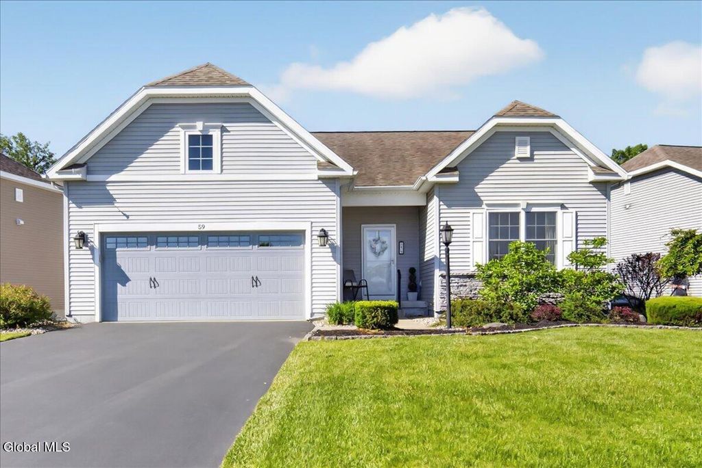 59 Somerset Drive, Halfmoon, NY 12118