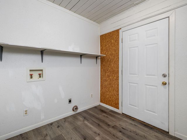 1949 County Road 347 LOOP, Gause, TX 77857