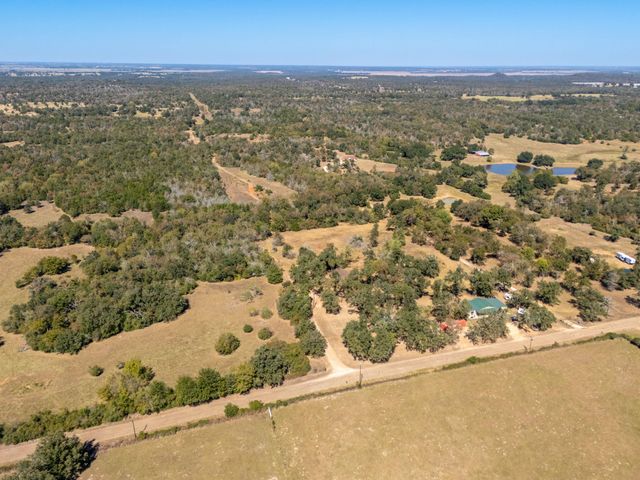 1949 County Road 347 LOOP, Gause, TX 77857