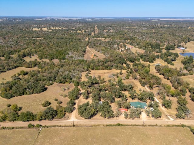 1949 County Road 347 LOOP, Gause, TX 77857