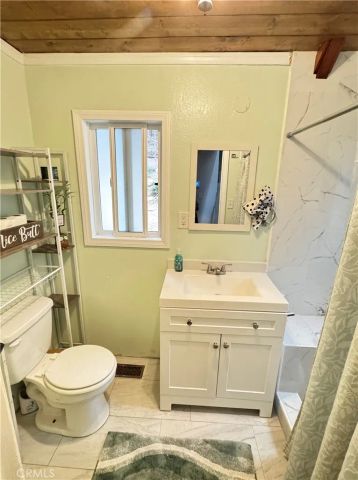 23869 Wildwood, Crestline, CA 92325