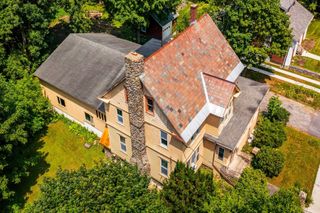 9 Temple Street, Rutland City, VT 05701