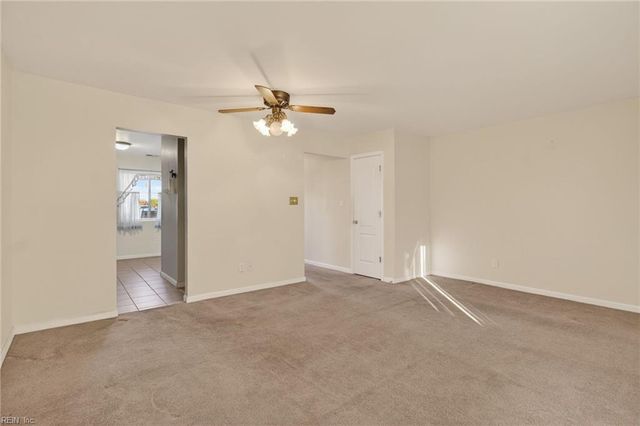 152 Jenness Ln Apt H, Newport News, VA 23602