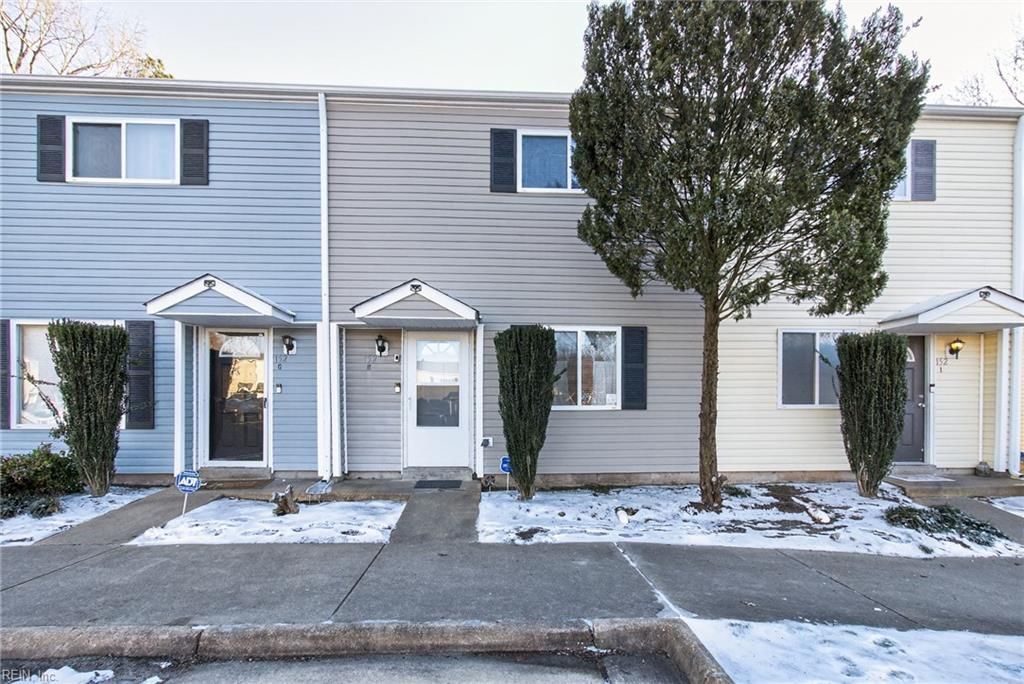 152 Jenness Ln Apt H, Newport News, VA 23602