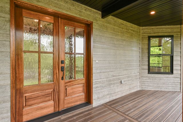 1 Top Lane, Lampe, MO 65681