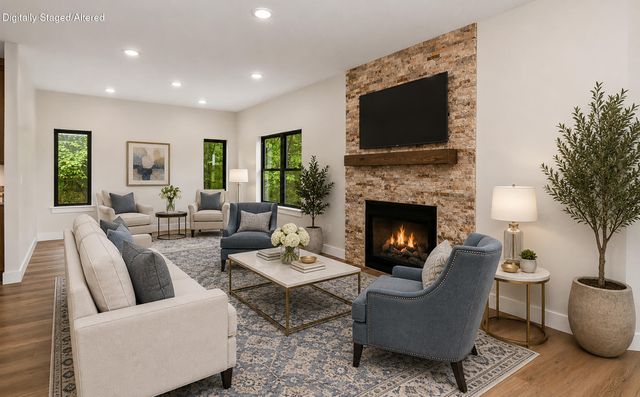 1 Top Lane, Lampe, MO 65681