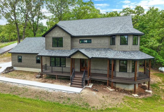 1 Top Lane, Lampe, MO 65681