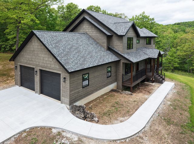 1 Top Lane, Lampe, MO 65681