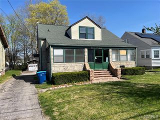 1107 Milton Road, Alton, IL 62002