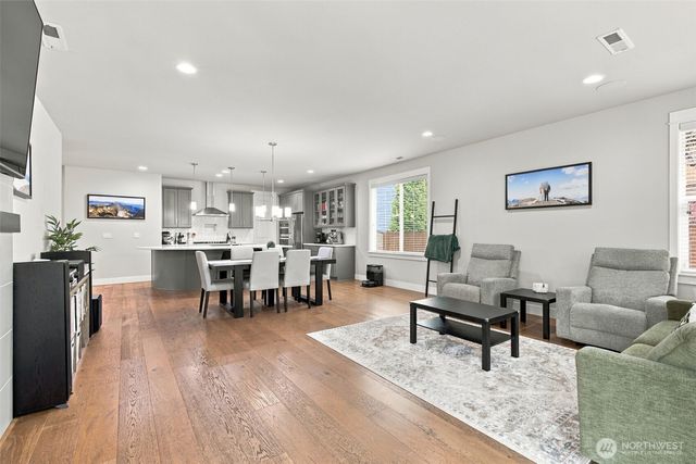 31357 43rd Place SW, Federal Way, WA 98023