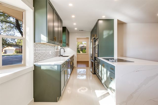 3106 Sharpview Lane, Dallas, TX 75228