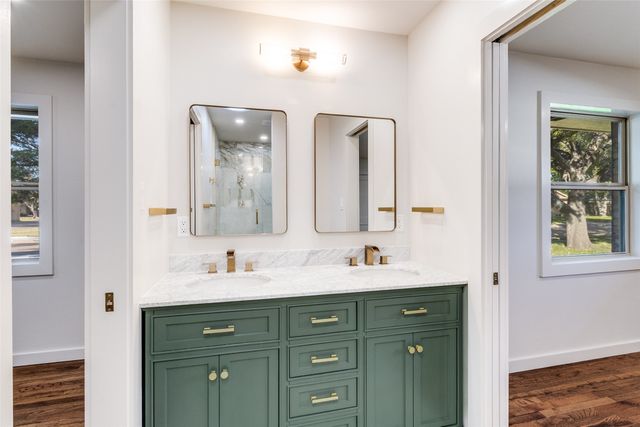 3106 Sharpview Lane, Dallas, TX 75228