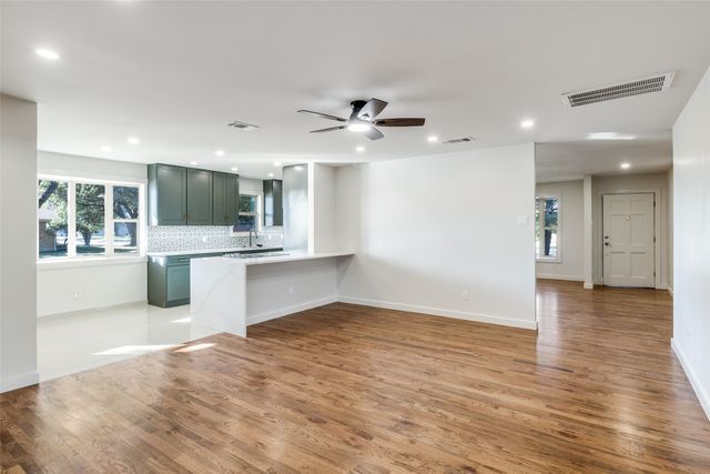 3106 Sharpview Lane, Dallas, TX 75228