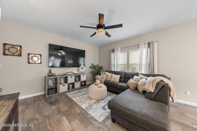 2678 CAROLINE HILLS Drive, Jacksonville, FL 32225