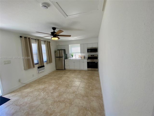 1112 N 61st Ter B, Hollywood, FL 33024