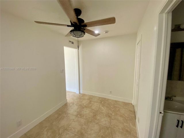 1112 N 61st Ter B, Hollywood, FL 33024