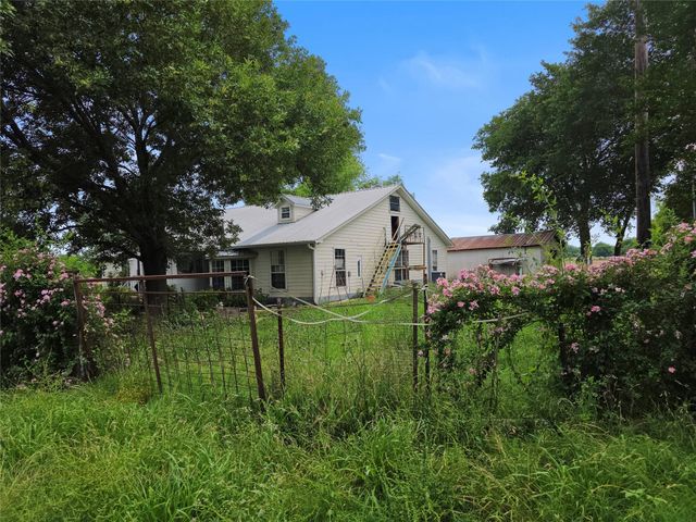 1917 County Road 1144, Miller Grove, TX 75472