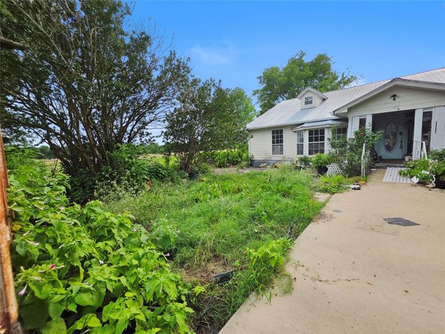 1917 County Road 1144, Miller Grove, TX 75472