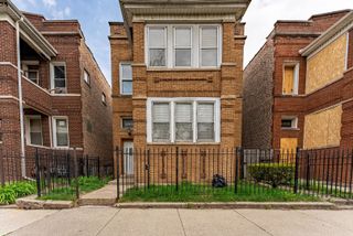 4938 W Monroe Street 1, Chicago, IL 60644