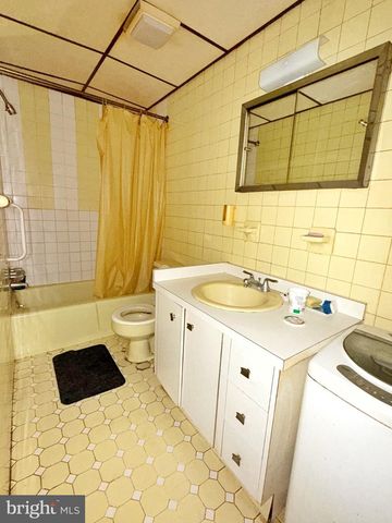 955 DALY ST, Philadelphia, PA 19148