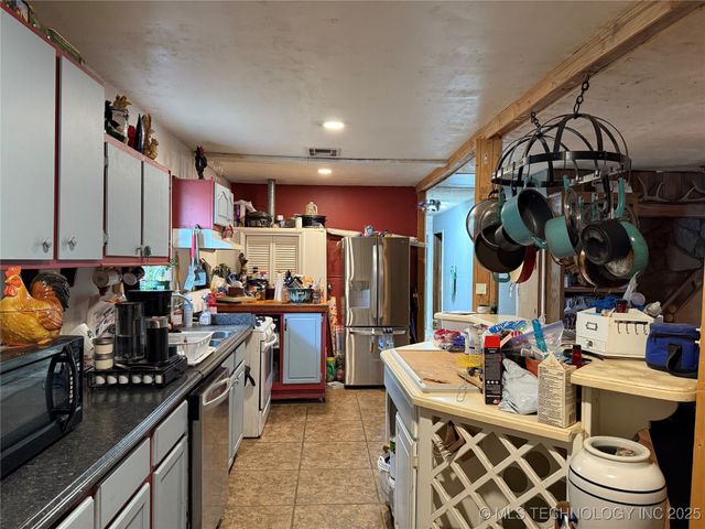 14480 E 400 Road, Claremore, OK 74017