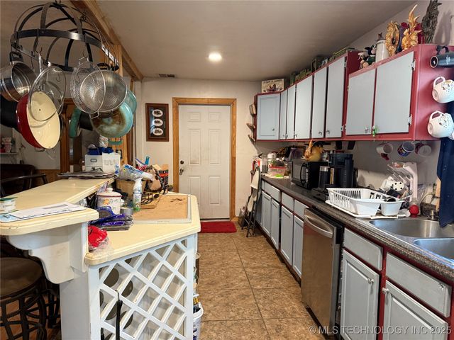 14480 E 400 Road, Claremore, OK 74017