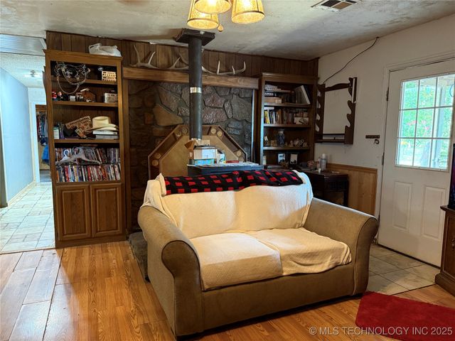 14480 E 400 Road, Claremore, OK 74017