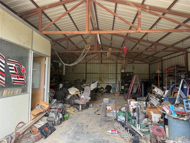 14480 E 400 Road, Claremore, OK 74017