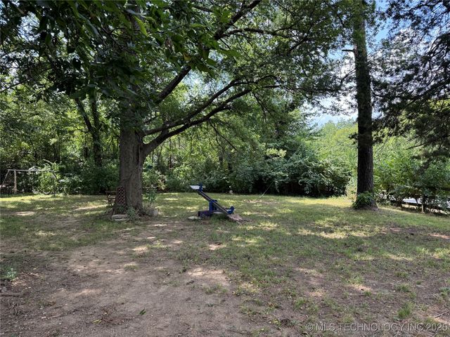 14480 E 400 Road, Claremore, OK 74017