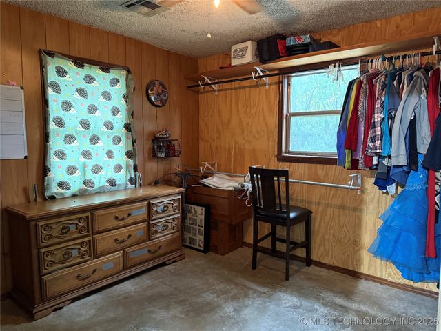 14480 E 400 Road, Claremore, OK 74017