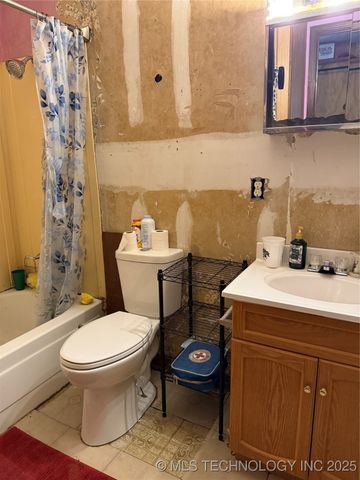 14480 E 400 Road, Claremore, OK 74017