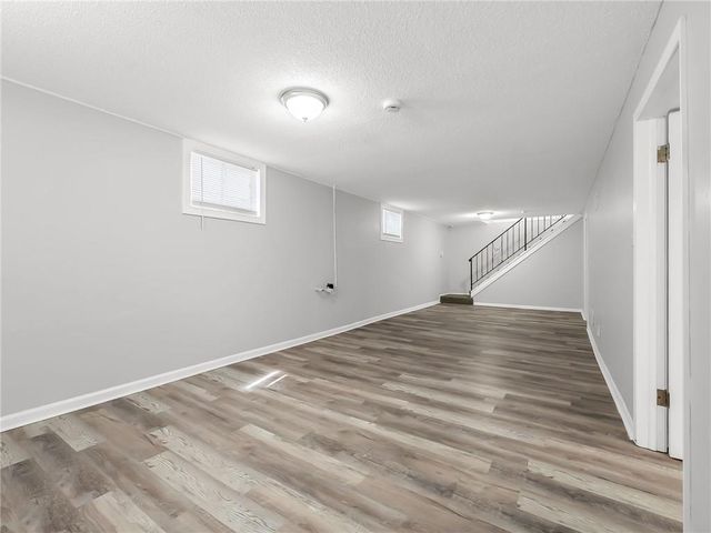 1219 N Atherton Road, Independence, MO 64056