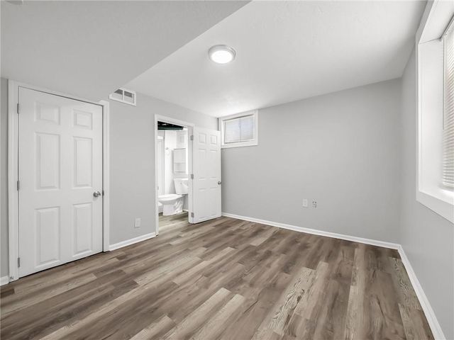 1219 N Atherton Road, Independence, MO 64056