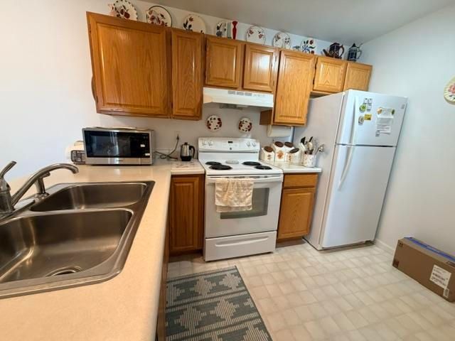 1011 E Lincoln Street, East Tawas, MI 48730