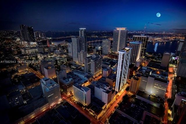 151 SE 1 St PH 10, Miami, FL 33131