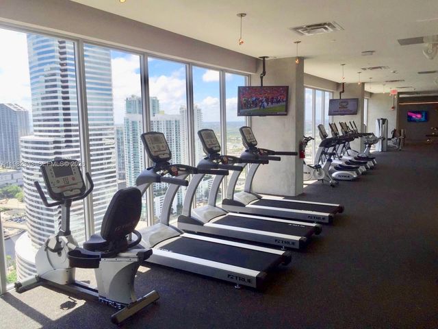 151 SE 1 St PH 10, Miami, FL 33131