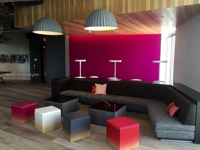 151 SE 1 St PH 10, Miami, FL 33131