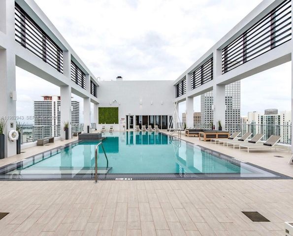 151 SE 1 St PH 10, Miami, FL 33131