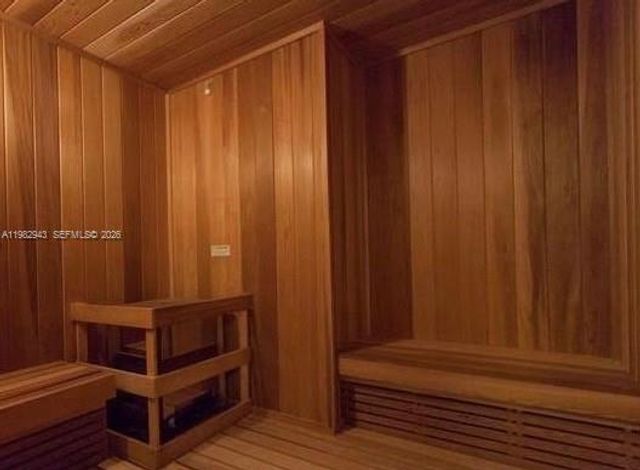 151 SE 1 St PH 10, Miami, FL 33131