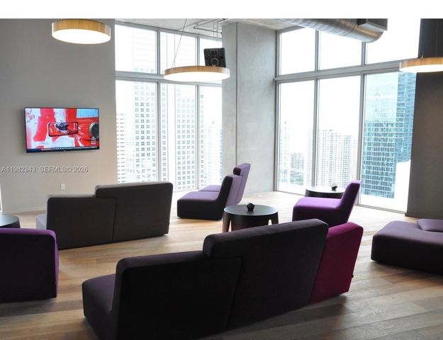 151 SE 1 St PH 10, Miami, FL 33131