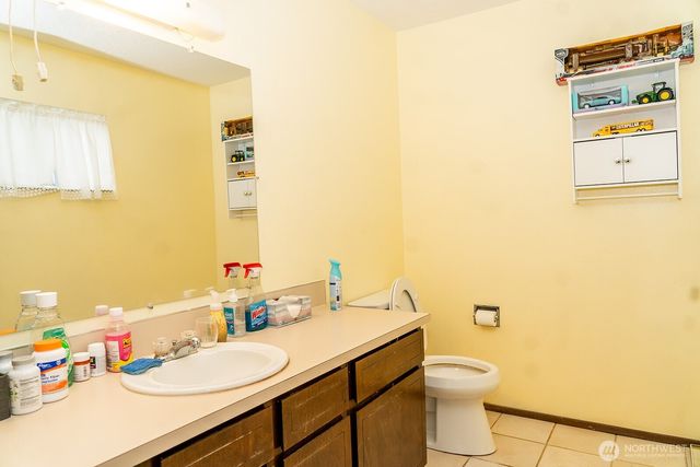 2005 Tibbetts #213, Longview, WA 98632