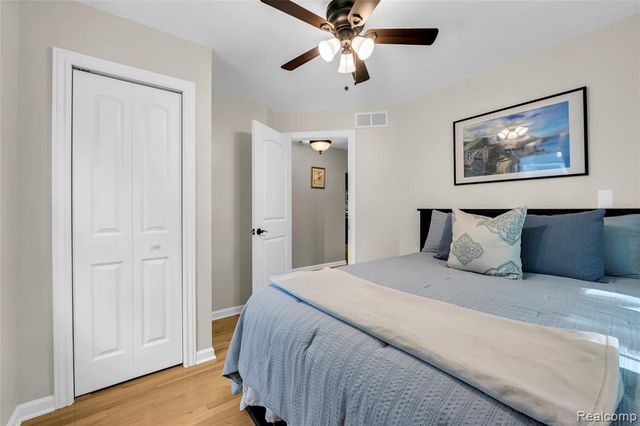 3825 Elmhurst Avenue, Royal Oak, MI 48073